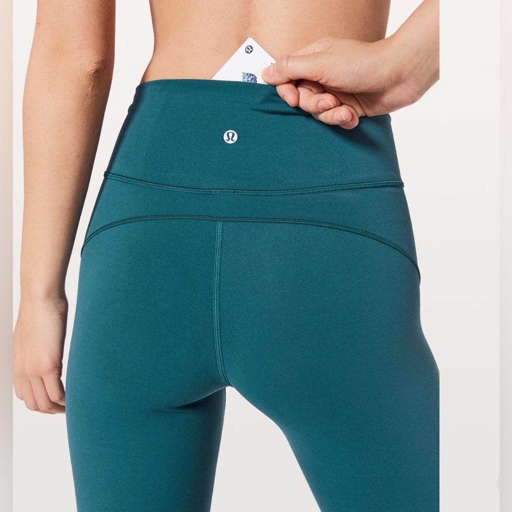 LULU🍋 In Movement 7/8 Tight *Everlux 25"